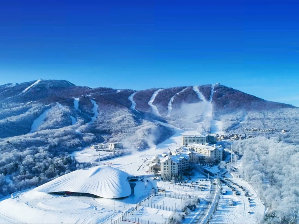 TOUR CÁP NHĨ TÂN 5N4Đ