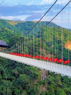 Mộc Châu - Cầu Kính Bạch Long 2N1Đ